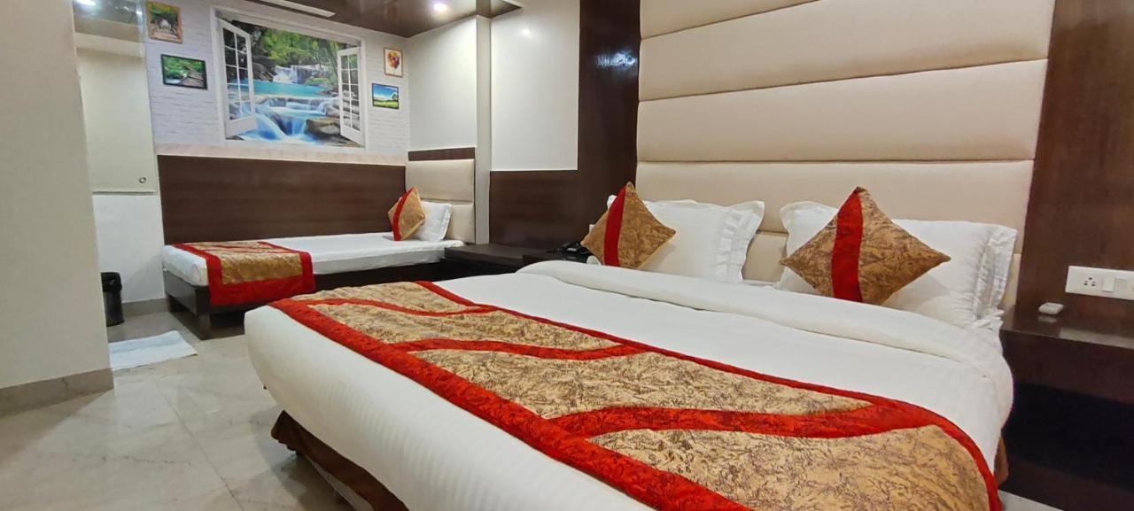 Hotel Benz International Delhi  Exteriör bild